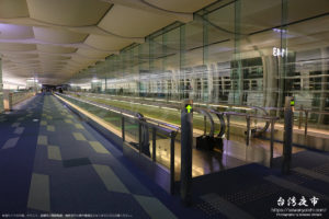 羽田空港国際線の搭乗口と搭乗口の間