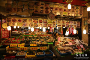 遼寧街夜市は海鮮系の料理も豊富