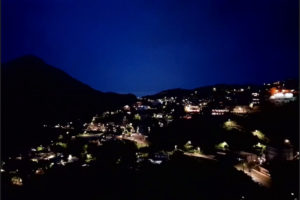 展望台から金瓜石鉱山、九份（九分）老街の夜景